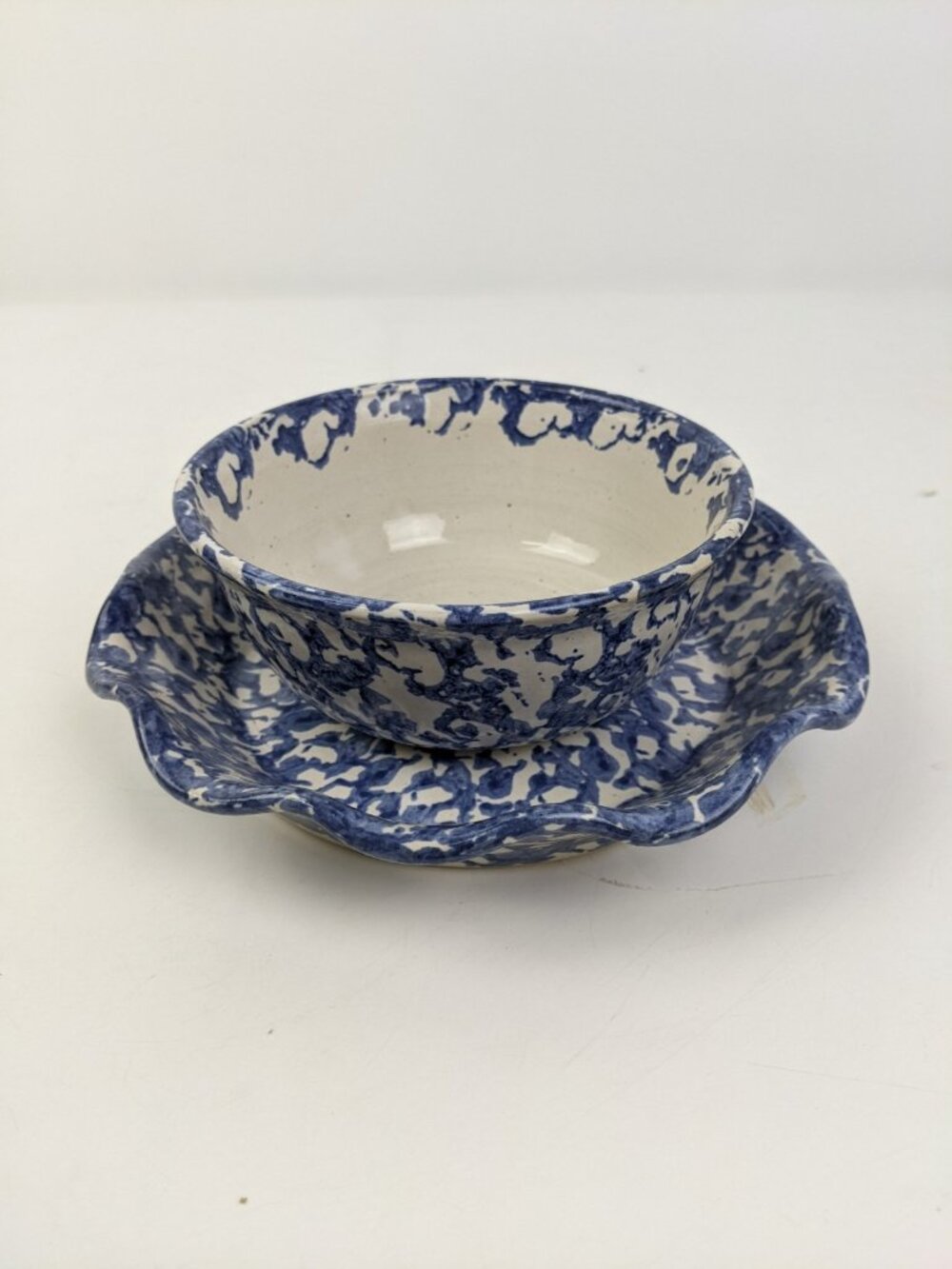 CONNER PRAIRIE Pottery 1990s Blue Spongeware Bowl & Scalloped Saucer Tray Dish